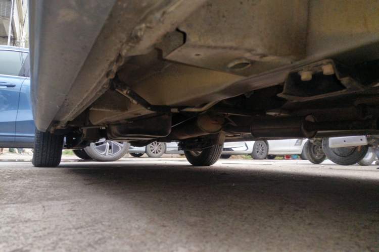 Used Wuling Hongguang 2013 1.2L S Comfort Model China IV Standard Chassis Front Right