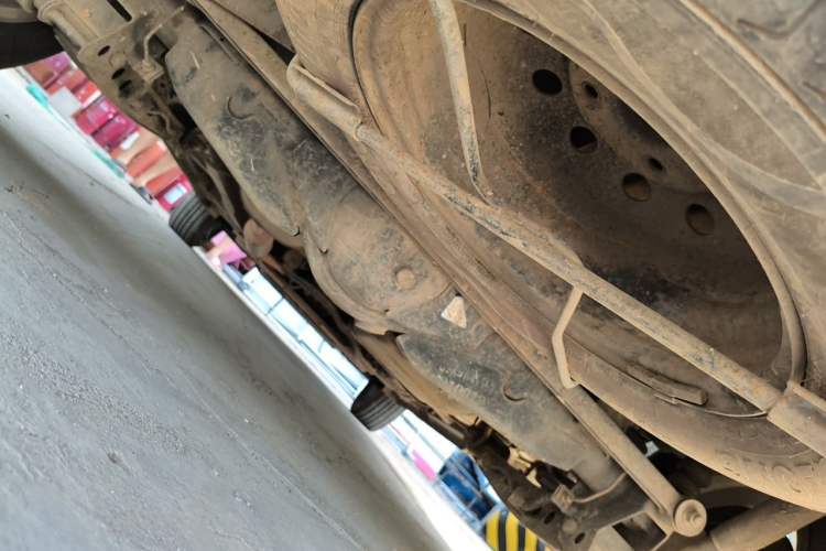 Used Wuling Hongguang 2013 1.5L S Comfort Model Chassis Rear