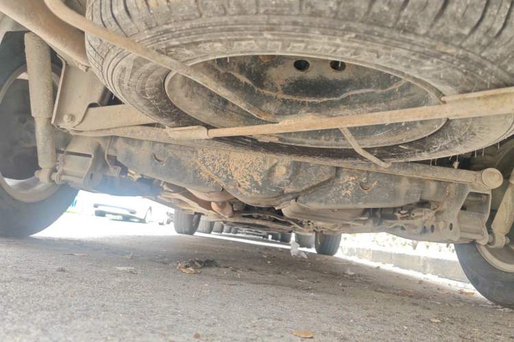 Used Wuling Hongguang 2013 1.5L S Comfort Model Chassis Rear