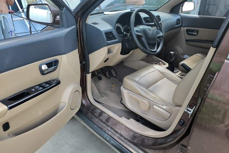 Used Wuling Hongguang 2013 1.5L S Comfort Model Driver Seat