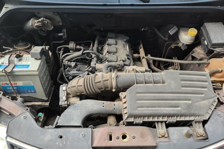 Used Wuling Hongguang 2013 1.5L S Comfort Model Engine Bay