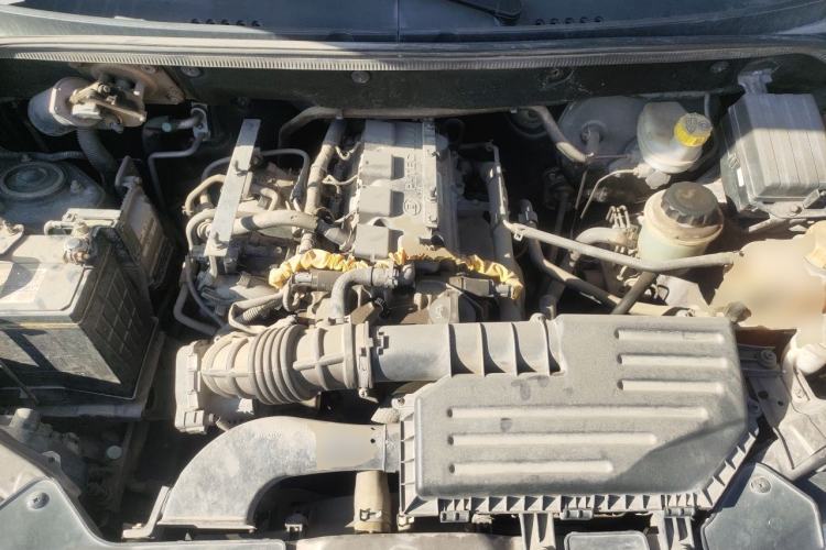 Used Wuling Hongguang 2013 1.5L S Luxury Model Engine Bay