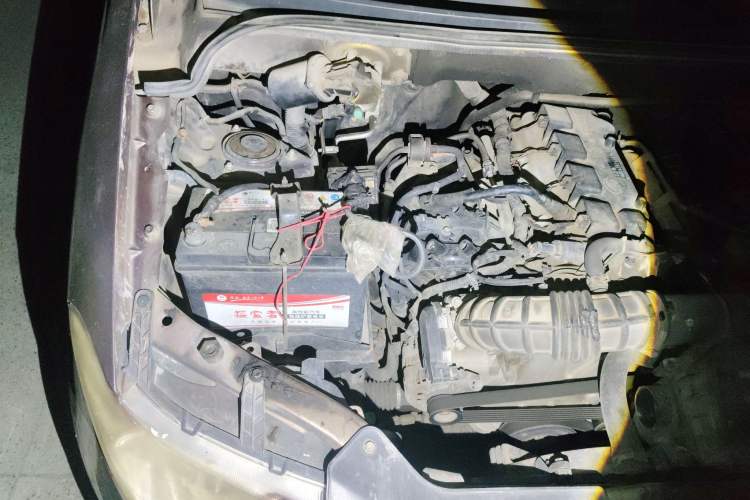 Used Wuling Hongguang 2013 1.5L S Comfort Model Engine Bay Right