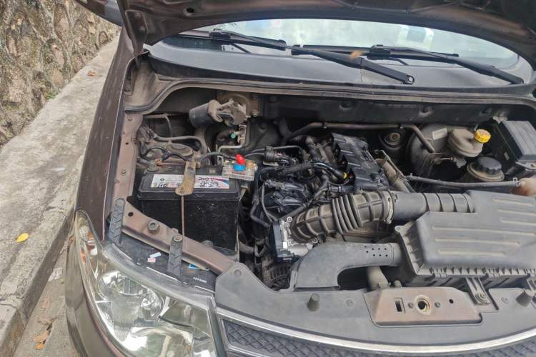 Used Wuling Hongguang 2013 1.5L S Comfort Model Engine Bay Right