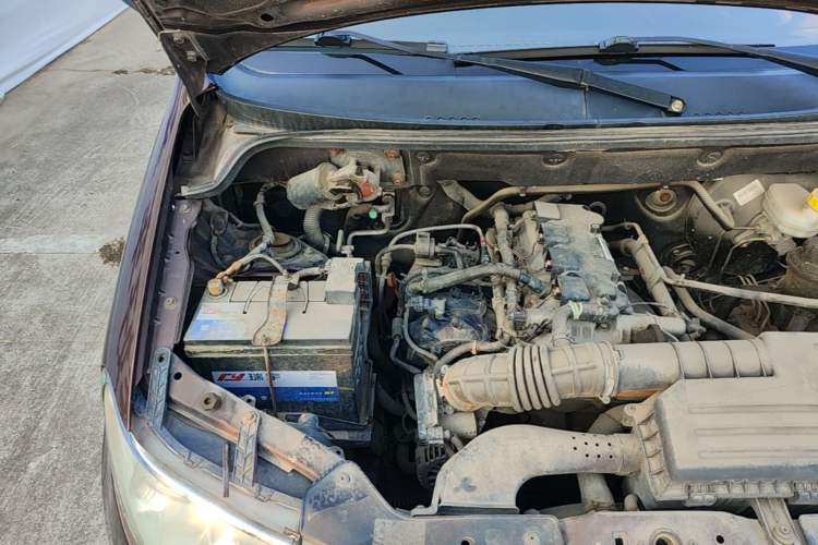 Used Wuling Hongguang 2013 1.5L S Comfort Model Engine Bay Right