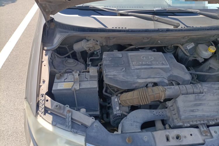 Used Wuling Hongguang 2013 1.5L S Comfort Model Engine Bay Right