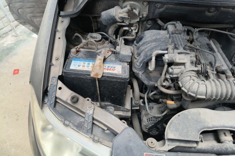 Used Wuling Hongguang 2013 1.2L S Comfort Model China IV Standard Engine Bay Right