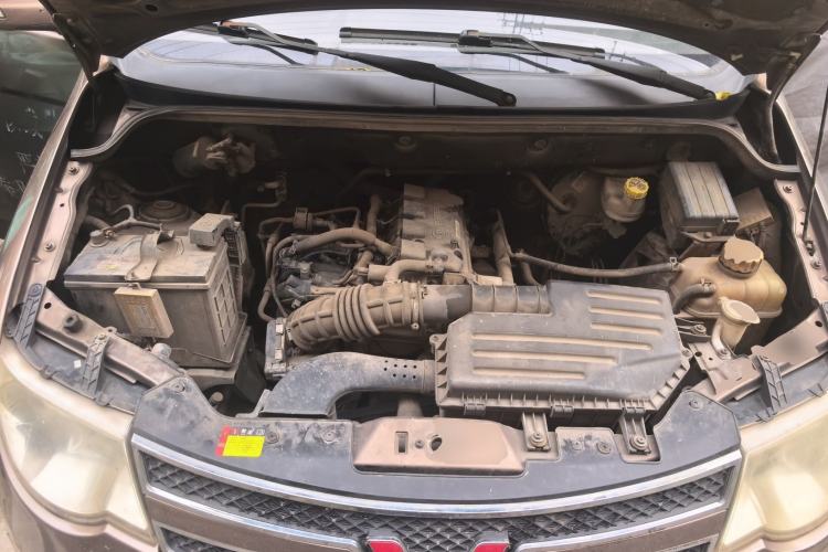 Used Wuling Hongguang 2013 1.5L S Comfort Model Engine Bay