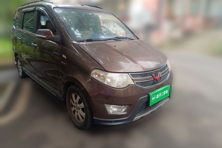 Used Wuling Hongguang 2013 1.5L S Comfort Model Front Right 45 Deg