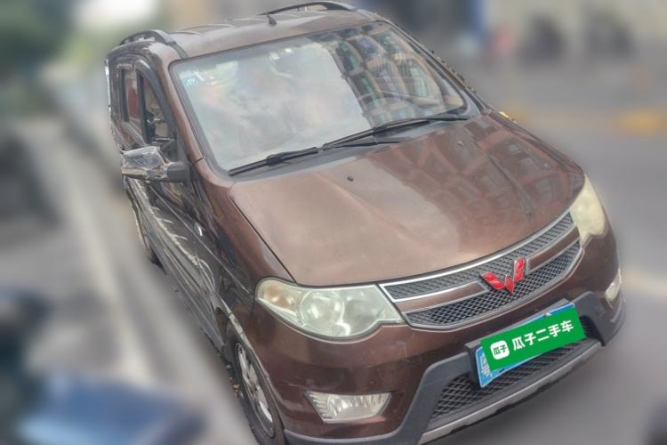 Used Wuling Hongguang 2013 1.2L S Comfort Model China IV Standard Front Right 45 Deg