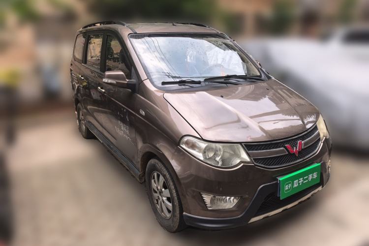 Used Wuling Hongguang 2013 1.5L S Comfort Model Front Right 45 Deg