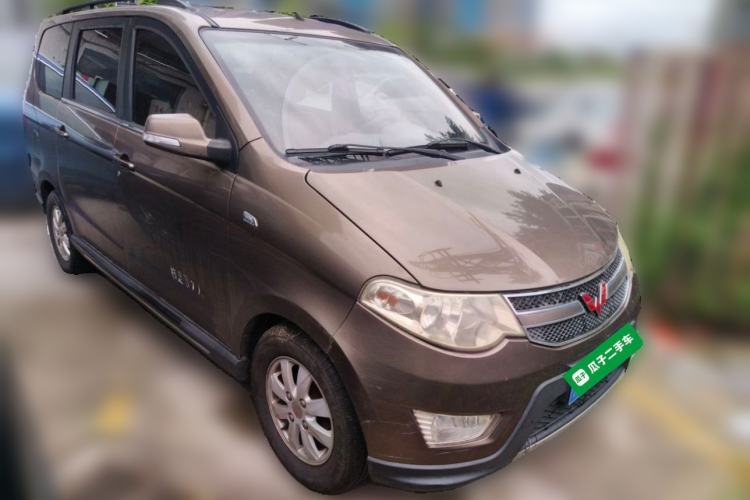 Used Wuling Hongguang 2013 1.2L S Comfort Model China IV Standard Front Right 45 Deg
