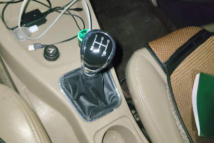 Used Wuling Hongguang 2013 1.5L S Comfort Model Gear Lever