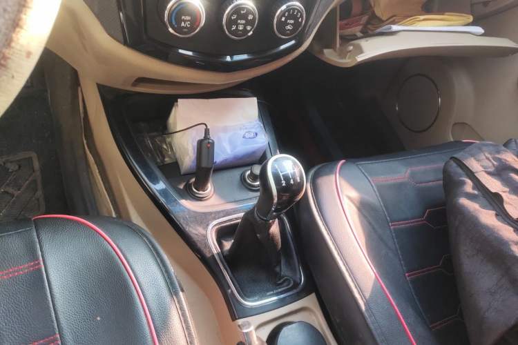 Used Wuling Hongguang 2013 1.5L S Luxury Model Gear Lever