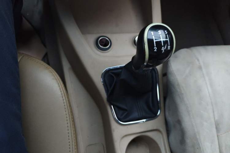 Used Wuling Hongguang 2013 1.5L S Comfort Model Gear Lever