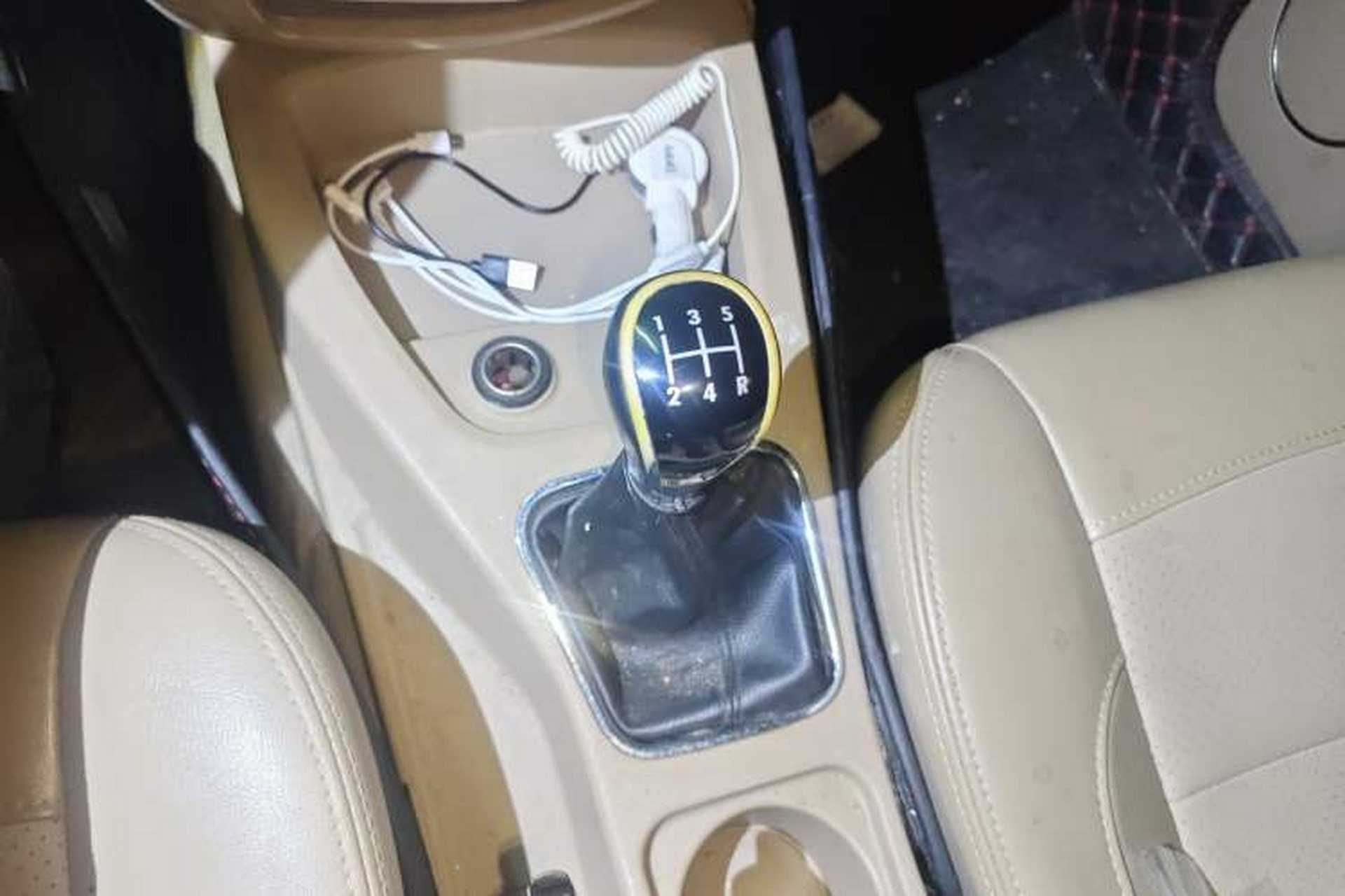 Used Wuling Hongguang 2013 1.5L S Comfort Model Gear Lever