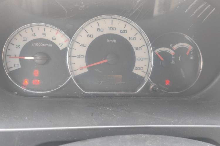 Used Wuling Hongguang 2013 1.2L S Comfort Model China IV Standard Instrument Cluster