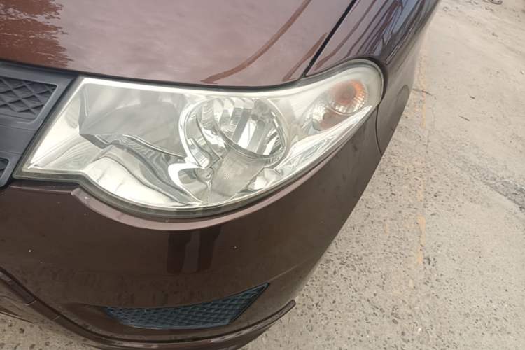 Used Wuling Hongguang 2013 1.2L S Comfort Model China IV Standard Left Front Headlight