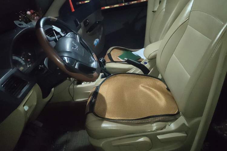 Used Wuling Hongguang 2013 1.5L S Comfort Model Left Front Seat