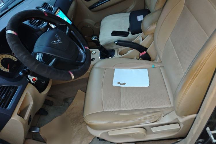 Used Wuling Hongguang 2013 1.5L S Comfort Model Left Front Seat
