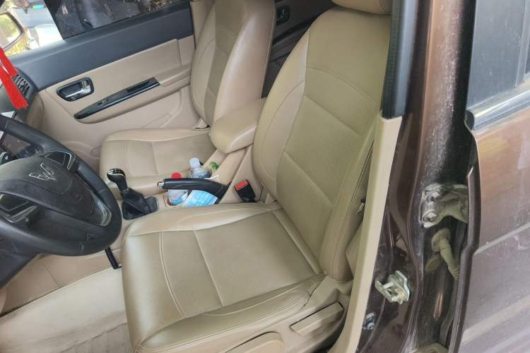 Used Wuling Hongguang 2013 1.2L S Comfort Model China IV Standard Left Front Seat