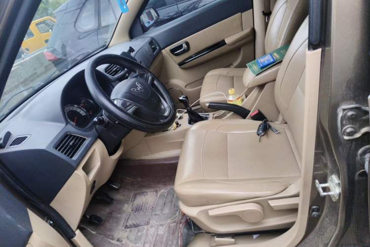 Used Wuling Hongguang 2013 1.2L S Comfort Model China IV Standard Left Front Seat