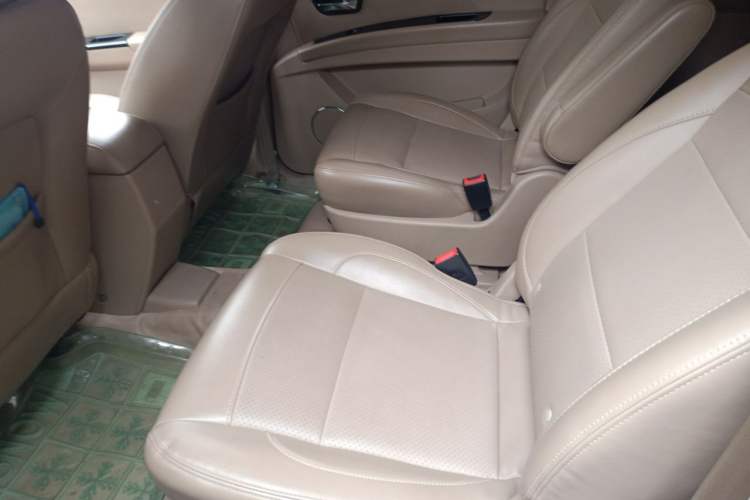 Used Wuling Hongguang 2013 1.5L S Comfort Model Left Rear Seat