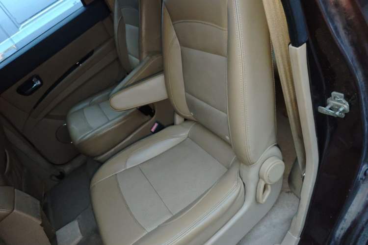 Used Wuling Hongguang 2013 1.5L S Comfort Model Left Rear Seat