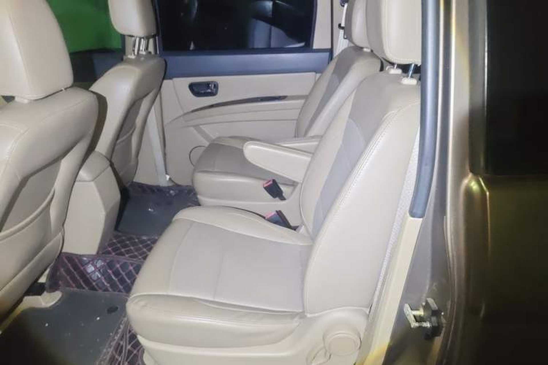 Used Wuling Hongguang 2013 1.5L S Comfort Model Left Rear Seat