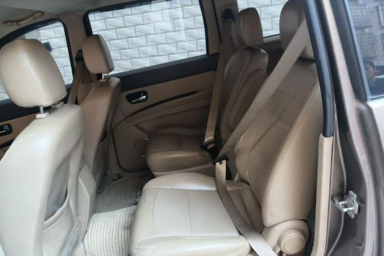 Used Wuling Hongguang 2013 1.2L S Comfort Model China IV Standard Left Rear Seat