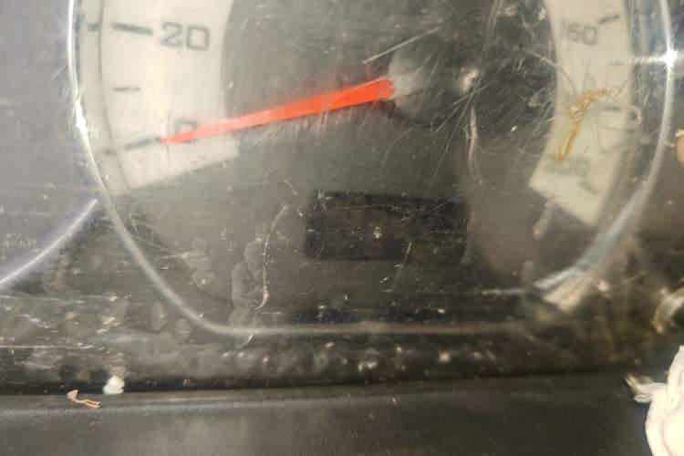 Used Wuling Hongguang 2013 1.5L S Comfort Model Odometer Close Up
