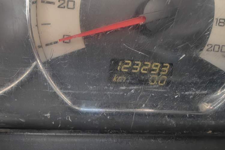 Used Wuling Hongguang 2013 1.2L S Comfort Model China IV Standard Odometer Close Up