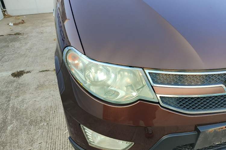 Used Wuling Hongguang 2013 1.5L S Comfort Model Right Front Headlight
