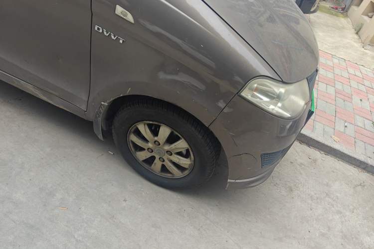 Used Wuling Hongguang 2013 1.5L Base Version Right Front Wheel Hub