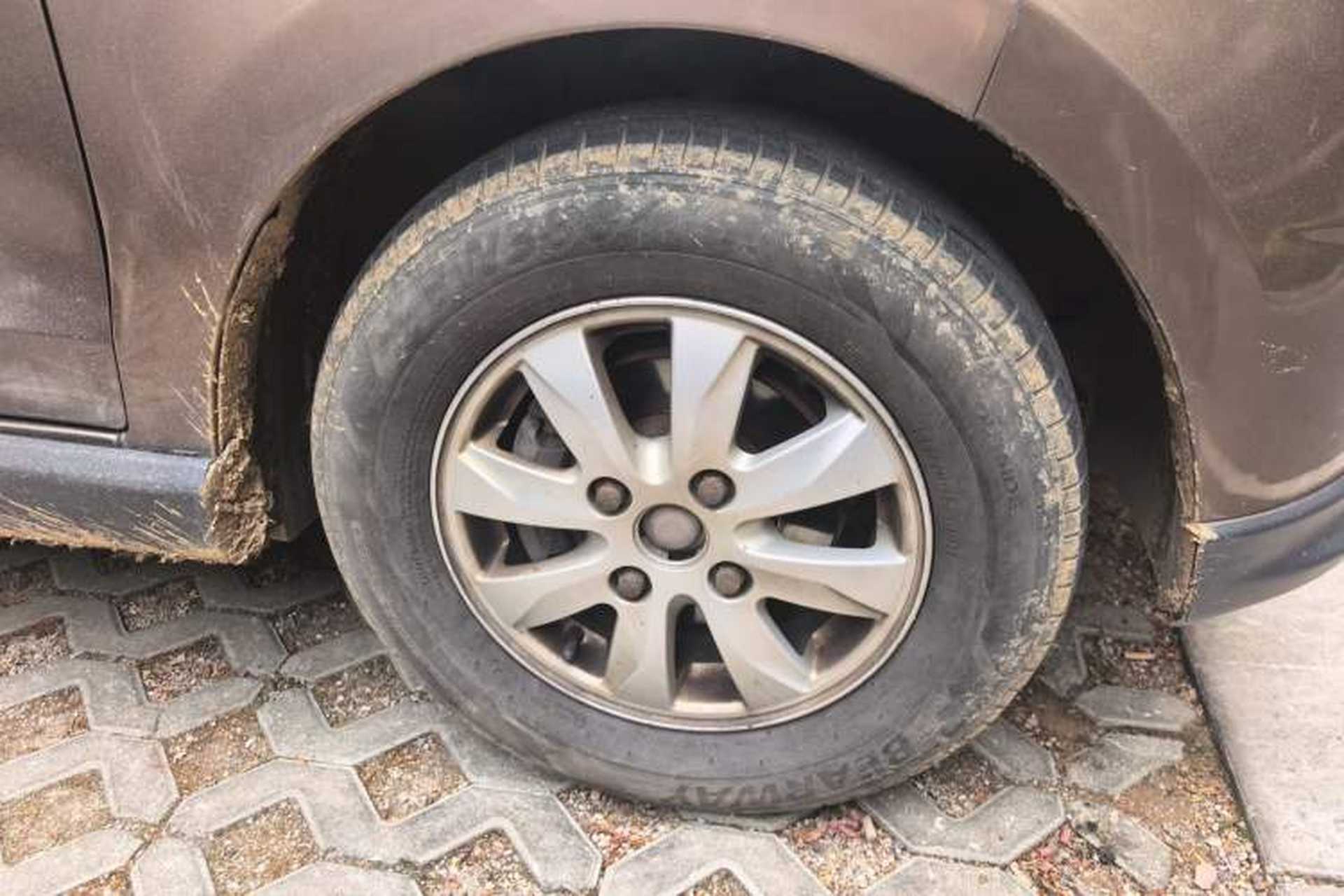Used Wuling Hongguang 2013 1.5L S Comfort Model Right Front Wheel Hub