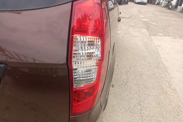Used Wuling Hongguang 2013 1.2L S Comfort Model China IV Standard Right Rear Taillight