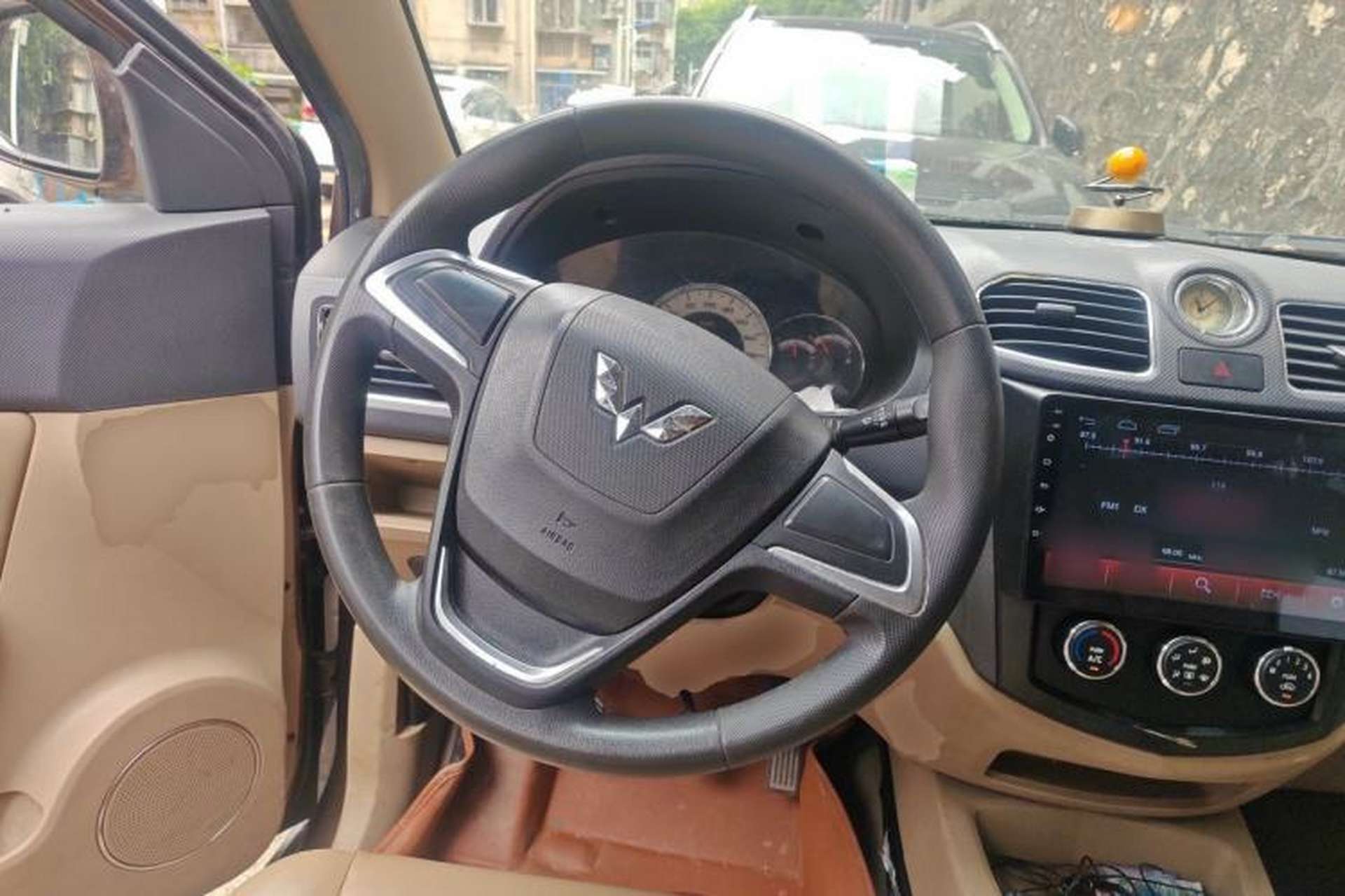 Used Wuling Hongguang 2013 1.5L S Comfort Model Steering Wheel