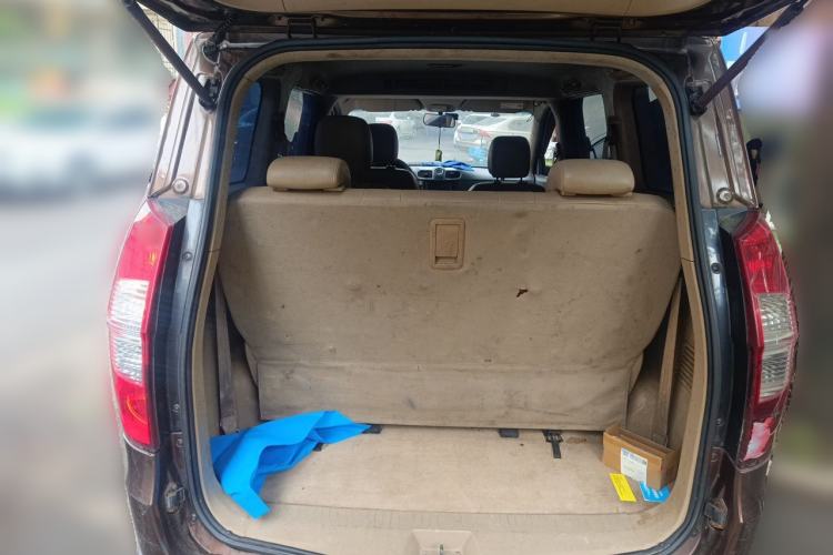 Used Wuling Hongguang 2013 1.5L S Comfort Model Trunk