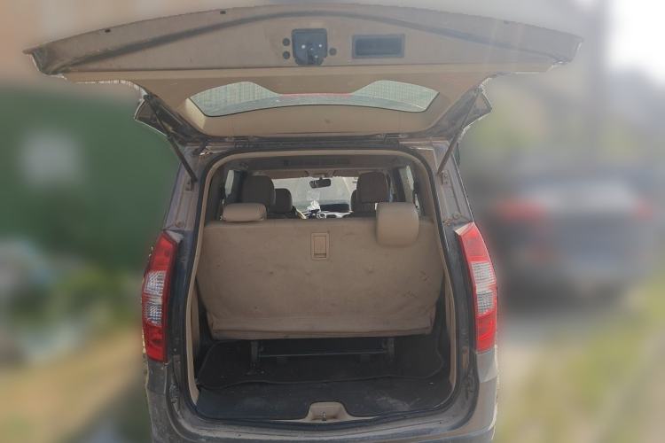 Used Wuling Hongguang 2013 1.5L S Luxury Model Trunk