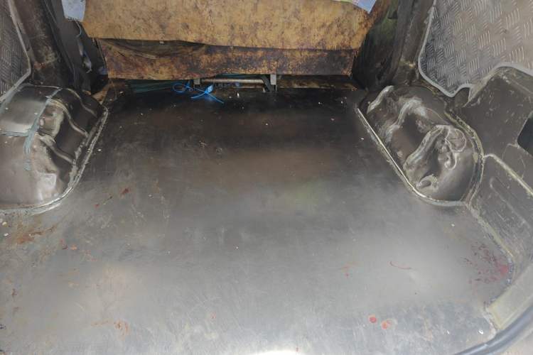 Used Wuling Hongguang 2013 1.5L Base Version Trunk
