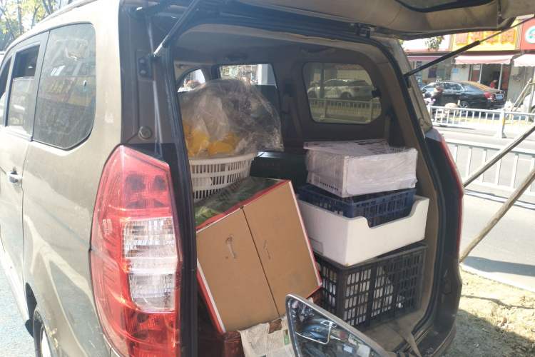 Used Wuling Hongguang 2013 1.5L S Luxury Model Trunk