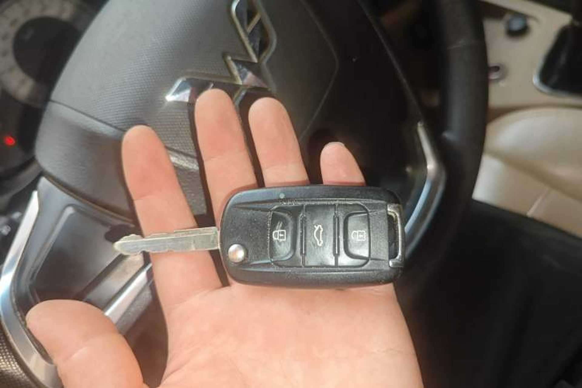 Used Wuling Hongguang 2013 1.5L S Comfort Model Vehicle Key