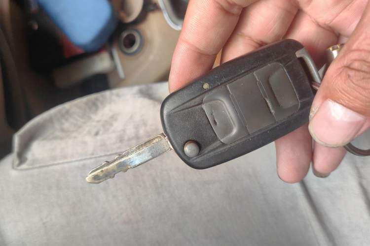 Used Wuling Hongguang 2013 1.2L S Comfort Model China IV Standard Vehicle Key