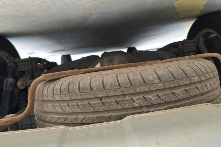 Used Wuling Hongguang 2013 1.5L S Luxury Model Chassis Rear
