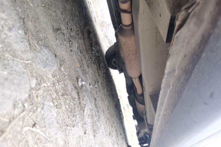 Used Wuling Hongguang 2013 1.5L S Luxury Model Chassis Rear Left