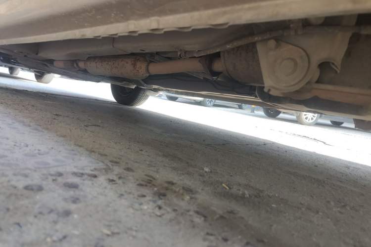 Used Wuling Hongguang 2013 1.5L Base Version Chassis Rear Left