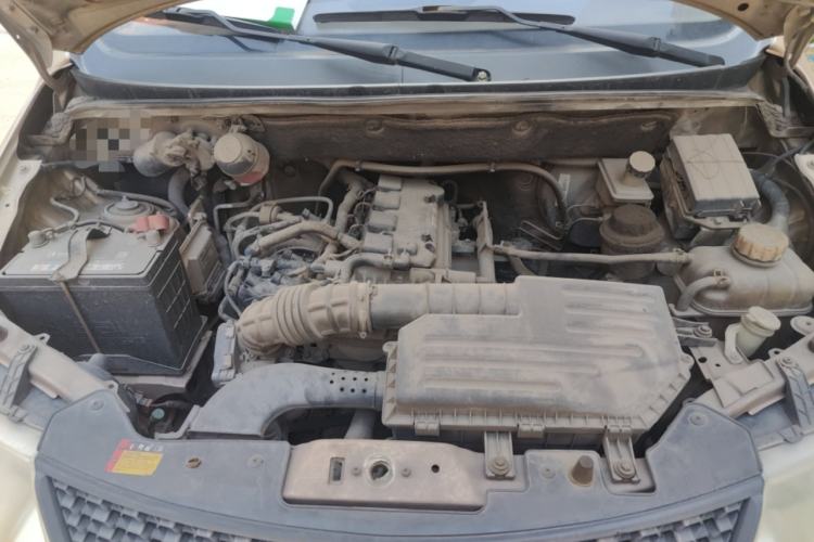Used Wuling Hongguang 2013 1.5L Base Version Engine Bay