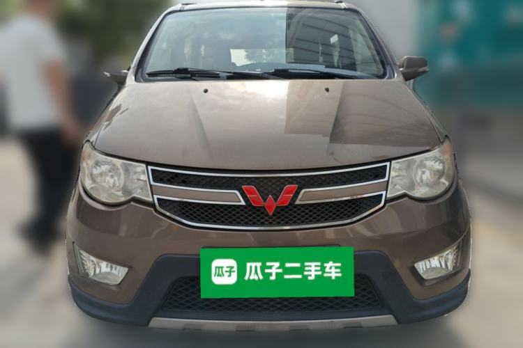 Used Wuling Hongguang 2013 1.5L S Luxury Model Front