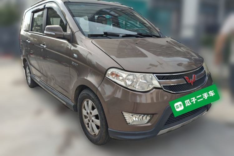 Used Wuling Hongguang 2013 1.5L S Luxury Model Front Right 45 Deg
