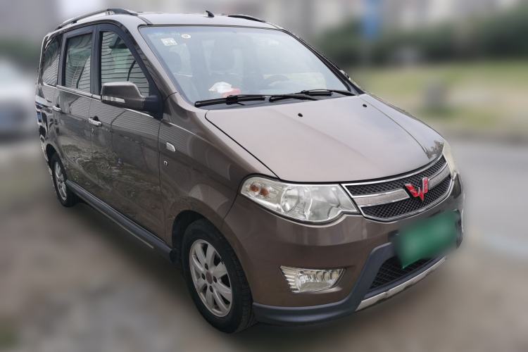 Used Wuling Hongguang 2013 1.5L S Luxury Model Front Right 45 Deg